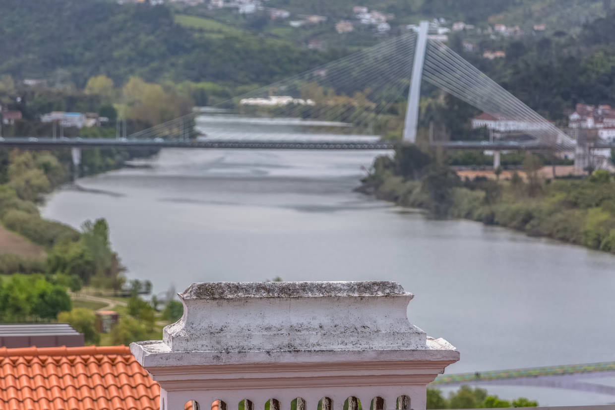 Ponte Raínha Santa Coimbra - O Basófias
